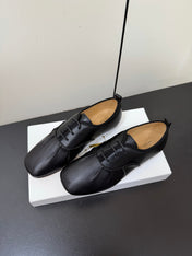 THE ROW 26S LACE UP DERBY FLATS IN BLACK CALFSKIN  WITH SQUARE TOE