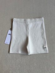 ALO SKINNY KNIT SHORTS STYLE 64