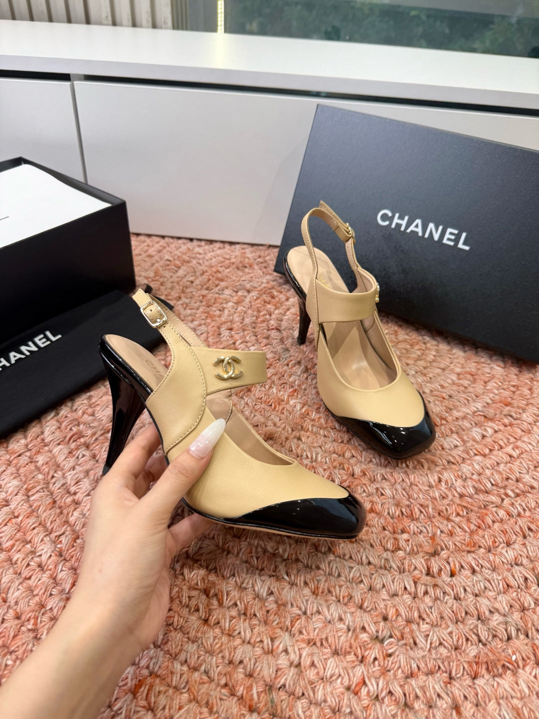CHANEL 26S SQUARE TOE HIGH HEELS SLINGBACKS IN BEIGE LAMBSKIN WITH BLACK TOE