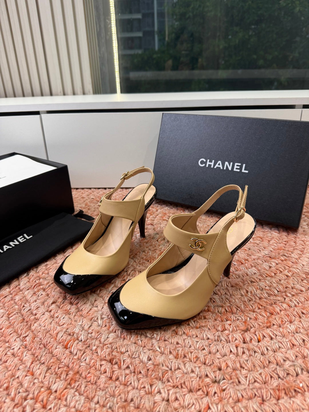 CHANEL 26S SQUARE TOE HIGH HEELS SLINGBACKS IN BEIGE LAMBSKIN WITH BLACK TOE