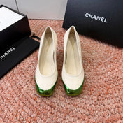 CHANEL 26S SQUARE TOE HIGH HEELS IN WHITE LAMBSKIN WITH GREEN TOE