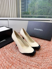 CHANEL 26S SQUARE TOE HIGH HEELS IN WHITE LAMBSKIN WITH BLACK TOE