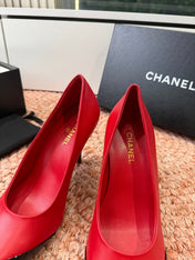 CHANEL 26S SQUARE TOE HIGH HEELS IN RED LAMBSKIN WITH BLACK TOE