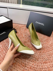 CHANEL 26S SQUARE TOE HIGH HEELS IN OLIVE GREEN LAMBSKIN WITH WHITE TOE