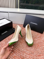 CHANEL 26S SQUARE TOE HIGH HEELS IN WHITE LAMBSKIN WITH GREEN TOE
