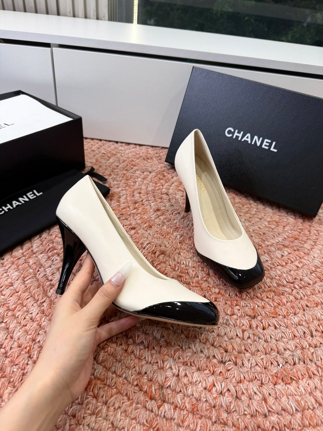CHANEL 26S SQUARE TOE HIGH HEELS IN WHITE LAMBSKIN WITH BLACK TOE