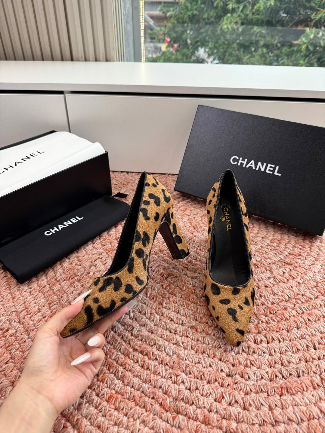 CHANEL 26S HIGH HEELS IN BROWN PONY HAIR WITH LEOPARD-PRINT