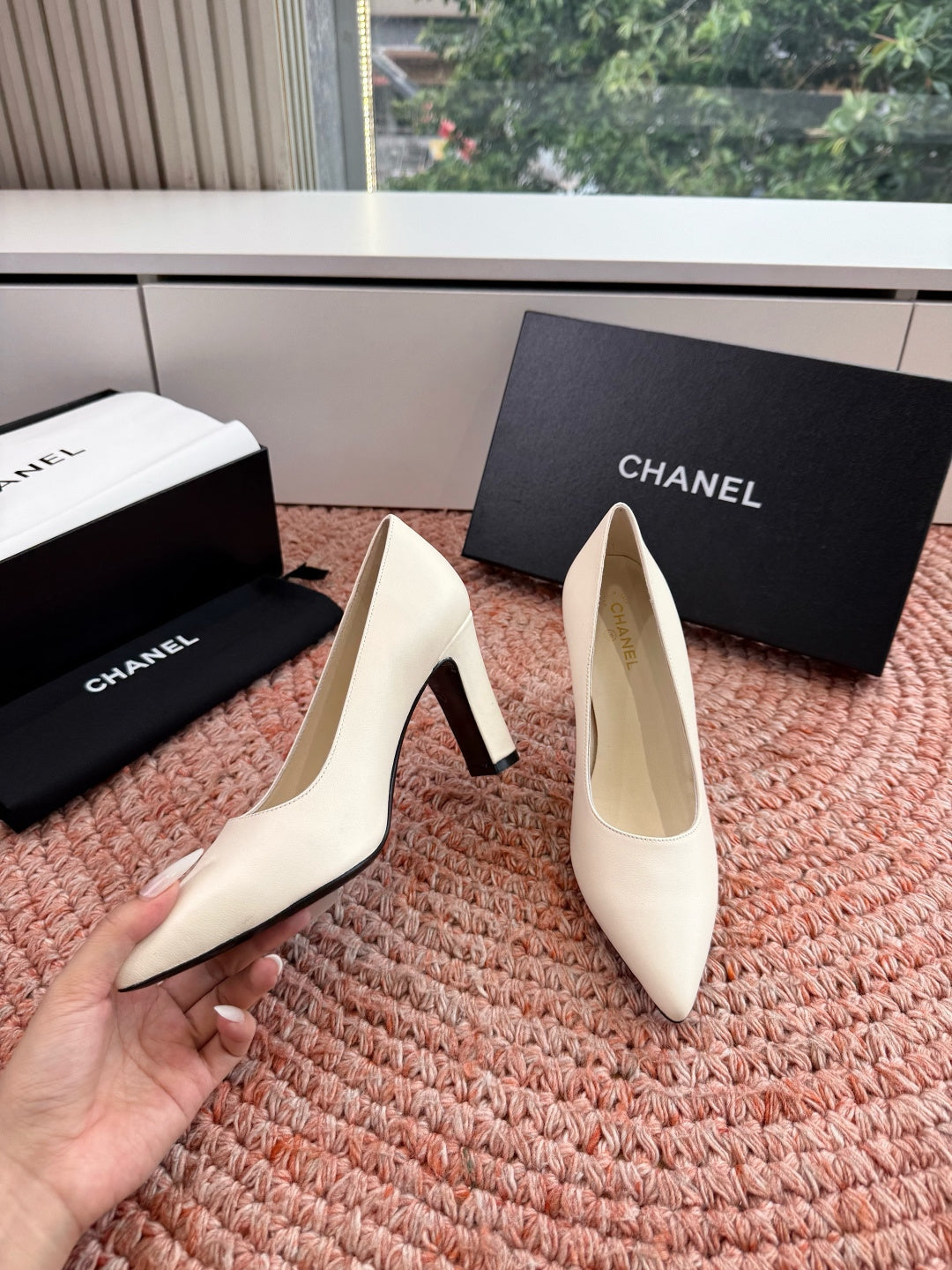 CHANEL 26S HIGH HEELS IN OFF WHITE SMOOTH LAMBSKIN