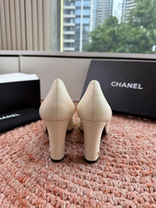 CHANEL 26S HIGH HEELS IN OFF WHITE SMOOTH LAMBSKIN
