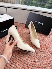 CHANEL 26S HIGH HEELS IN OFF WHITE SMOOTH LAMBSKIN