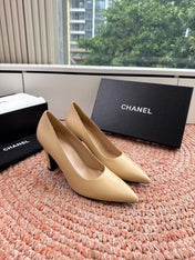 CHANEL 26S HIGH HEELS IN BEIGE SMOOTH LAMBSKIN