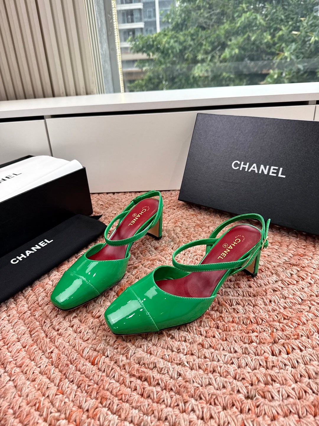 CHANEL 26S SQUARE TOE HIGH HEELS SLINGBACKS IN GREEN CALFSKIN