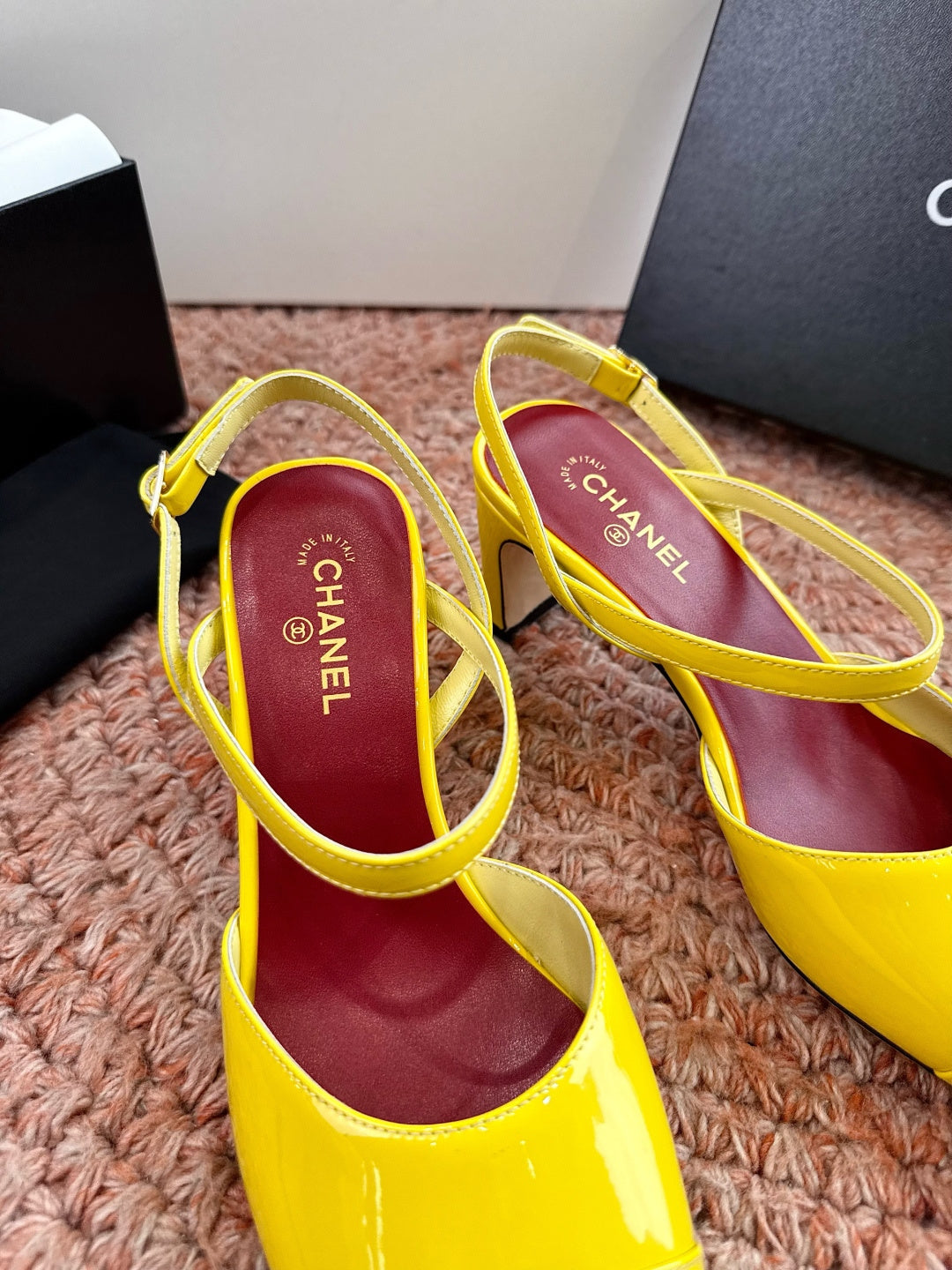 CHANEL 26S SQUARE TOE HIGH HEELS SLINGBACKS IN YELLOW CALFSKIN