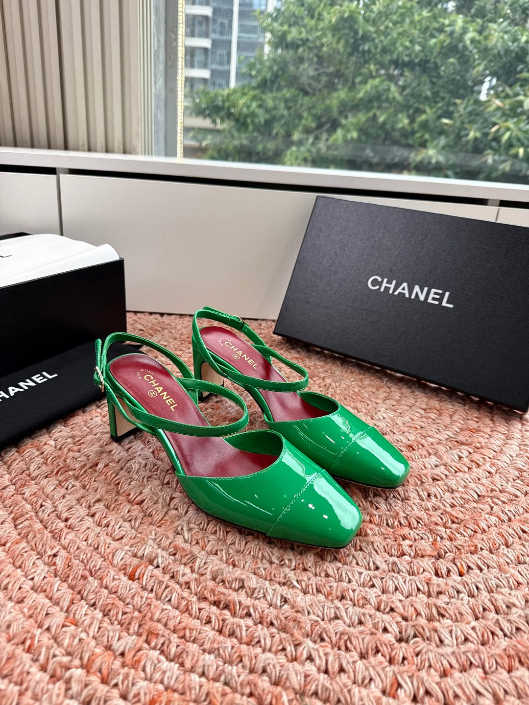 CHANEL 26S SQUARE TOE HIGH HEELS SLINGBACKS IN GREEN CALFSKIN