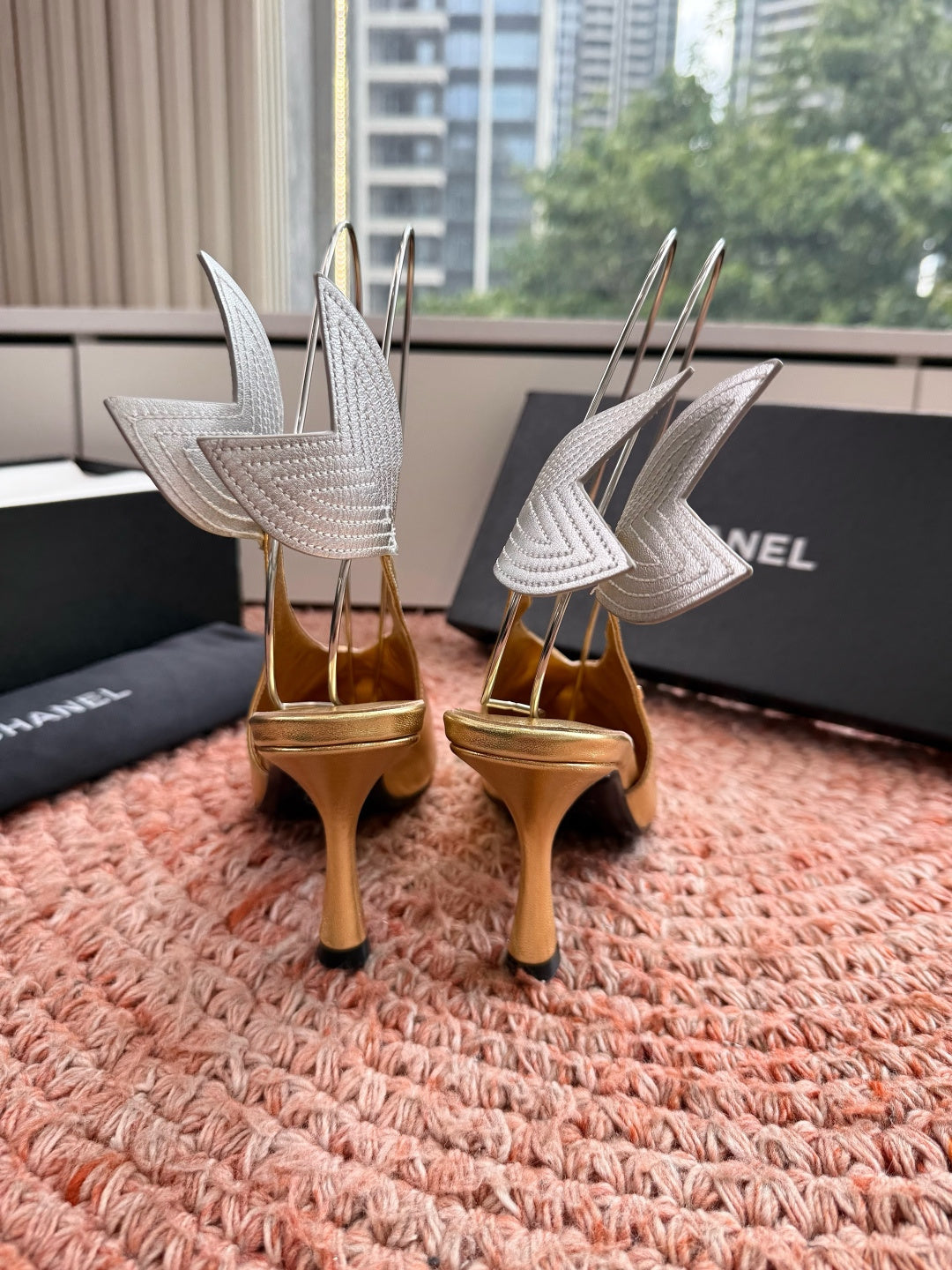 CHANEL 26S POINTED TOE HIGH HEEL SLINGBACKS IN GOLD MIX SILVER LAMBSKIN WITH FLORAL APPLIQUE