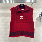 CHANEL 26S SLEEVELESS COLLARED KNITTED BLAZER 697