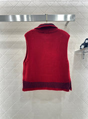 CHANEL 26S SLEEVELESS COLLARED KNITTED BLAZER 697