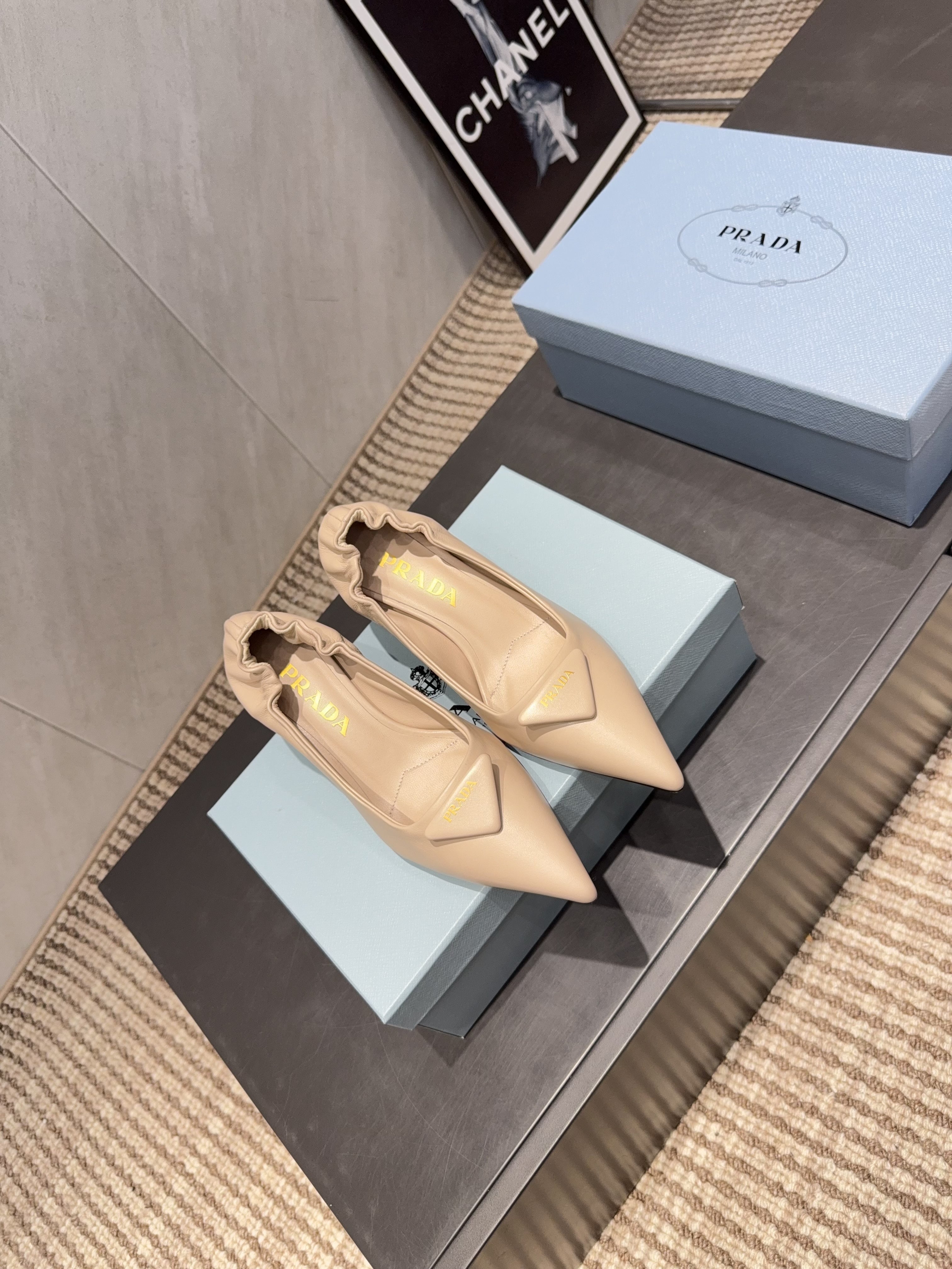PRADA 26S POINTED TOE PUMPS 55MM IN NUDE SHEEPSKIN WITH LOGO