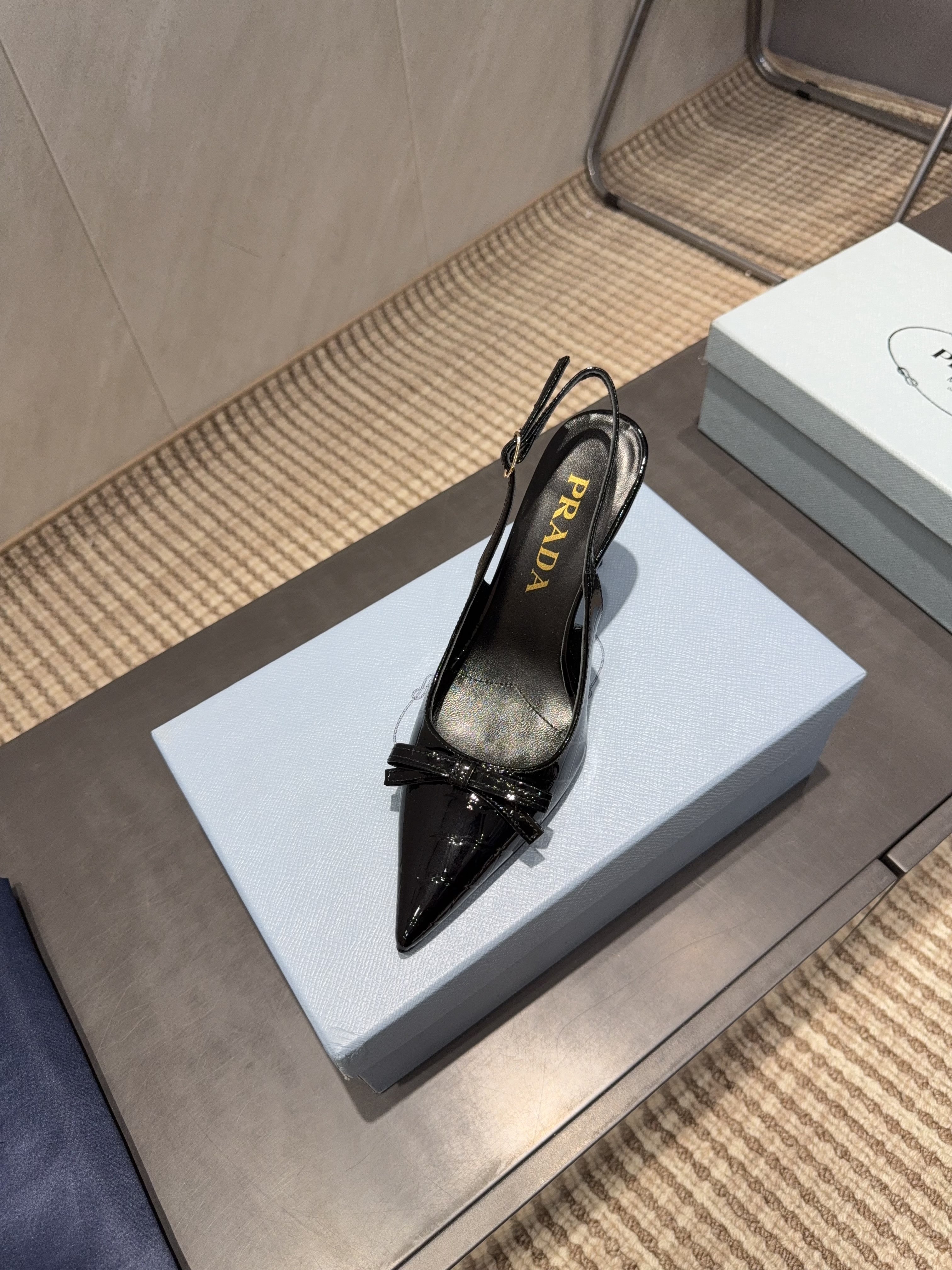 PRADA 26S POINTED TOE SLINGBACK HIGH HEELS 85MM IN BLACK CALFSKIN WITH BOW