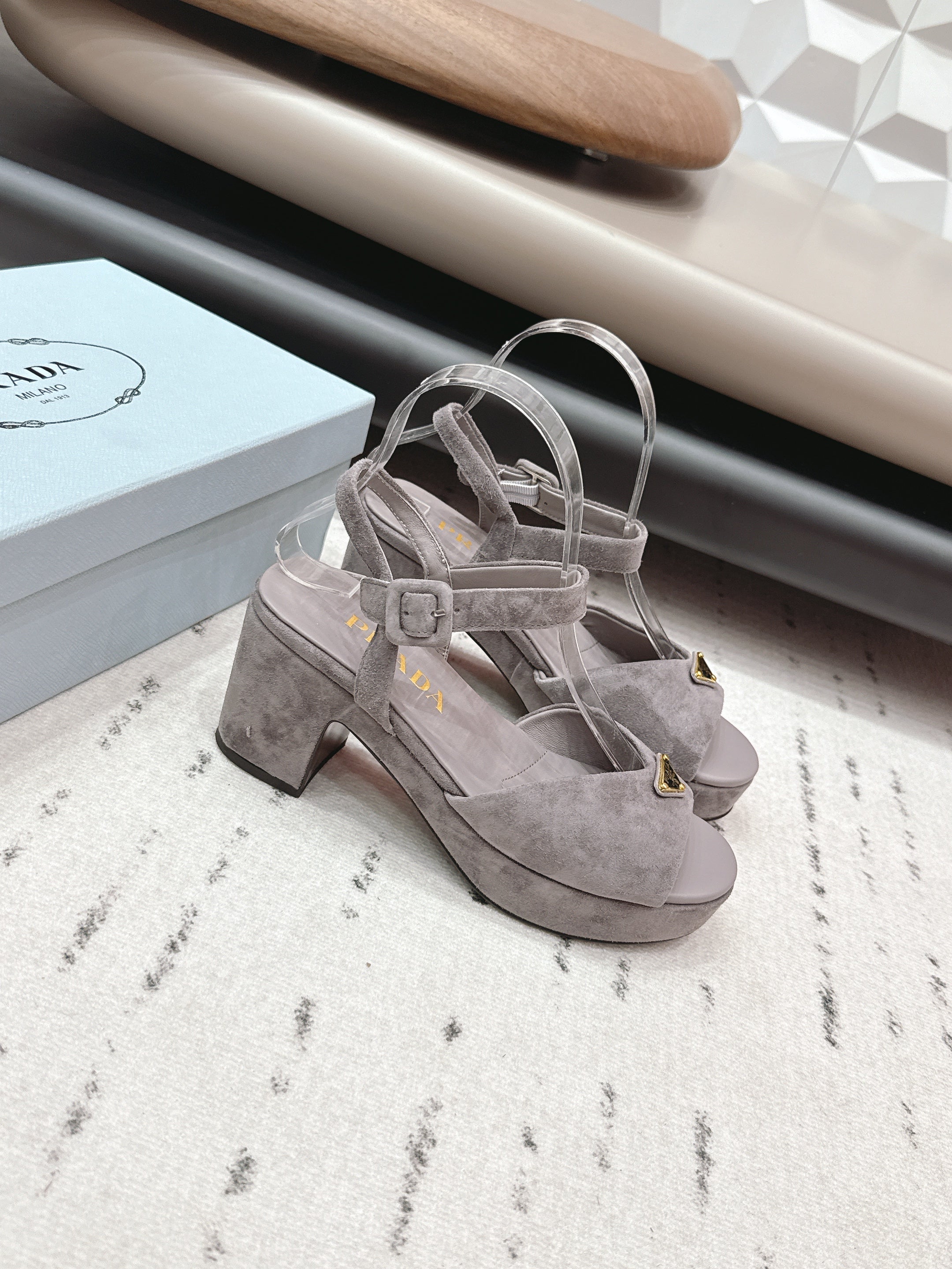 PRADA 26S HEELED SANDALS 75MM IN TAUPE BROWN SUEDE WITH LOGO