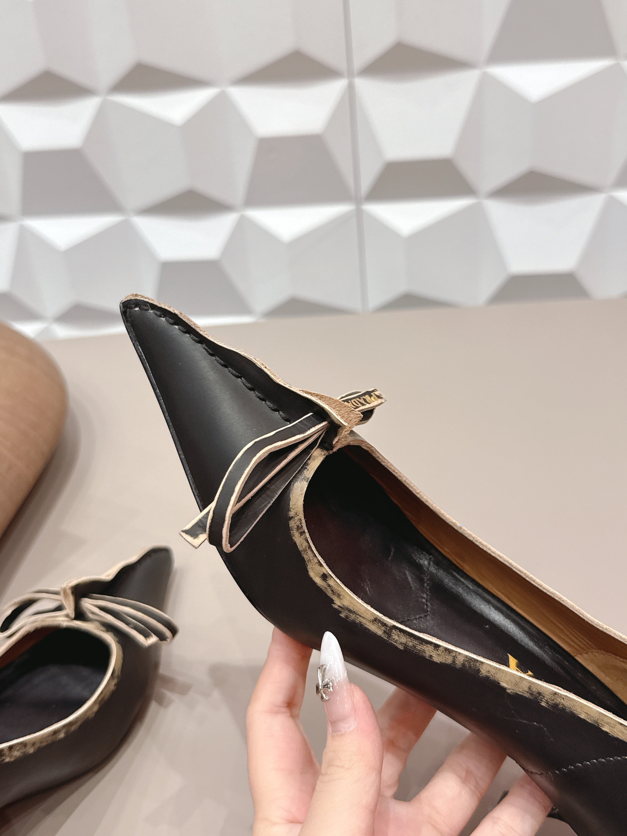 PRADA 26S POINTED TOE HIGH HEELS 55MM IN BLACK CALFSKIN