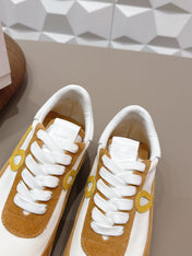 LOEWE 26S FLOW RUNNER SNEAKER IN CARAMEL BROWN AND WHITE SUEDE AND WHITE CALFSKIN