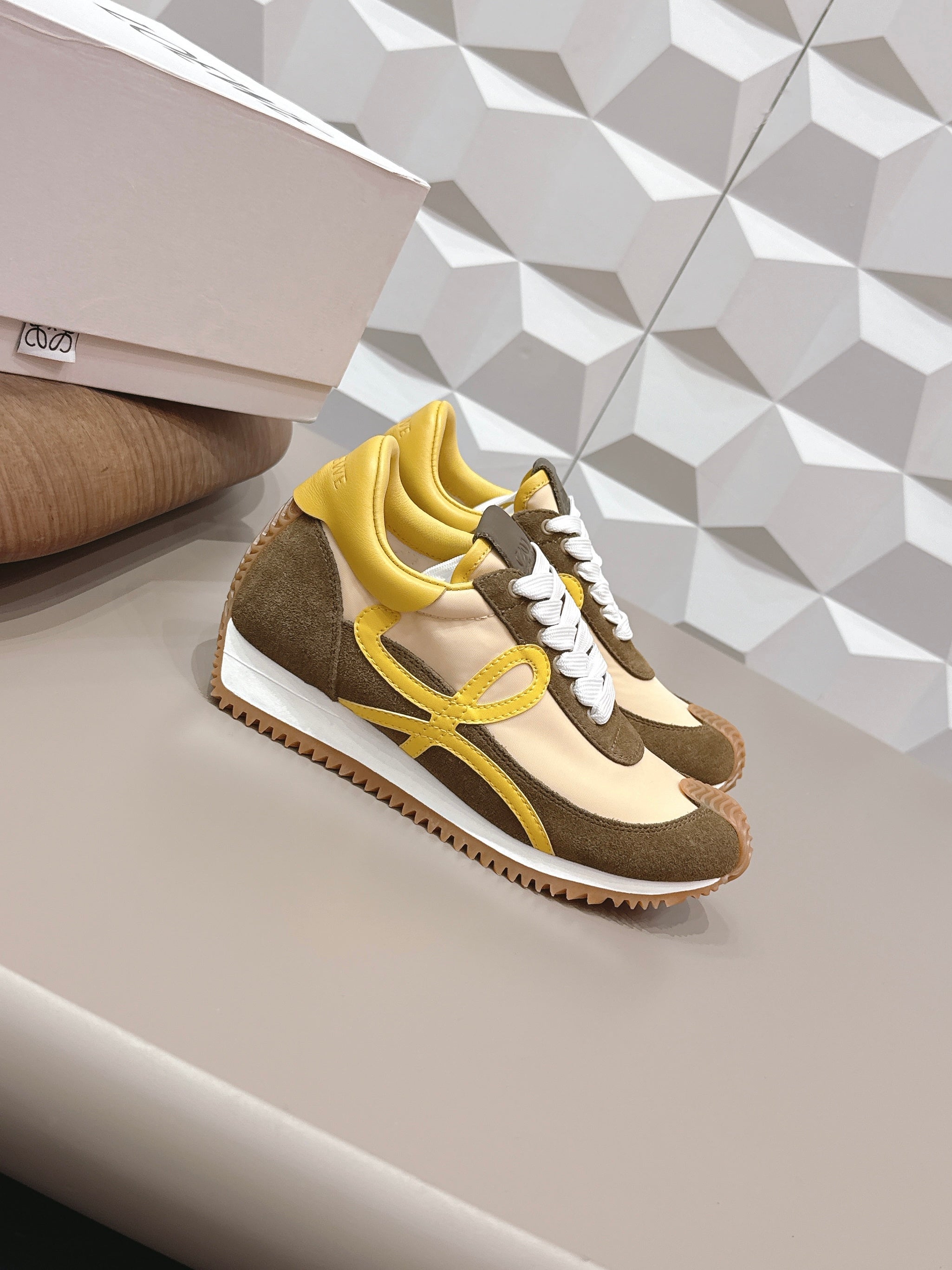 LOEWE 26S FLOW RUNNER SNEAKER IN DARK OLIVE BROWN SUEDE AND YELLOW CALFSKIN