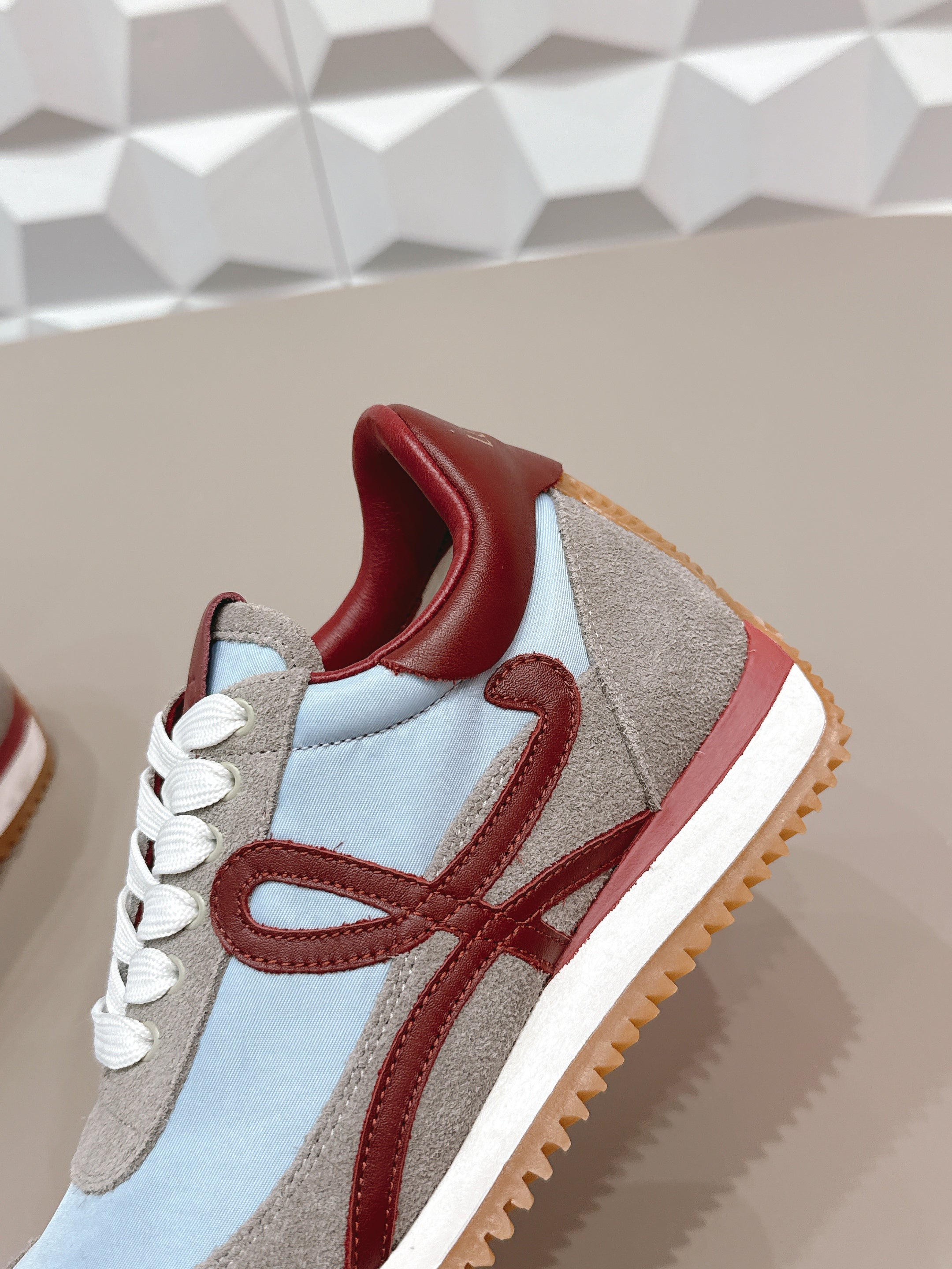 LOEWE 26S FLOW RUNNER SNEAKER IN GRAY AND BLUE SUEDE AND DARK RED CALFSKIN