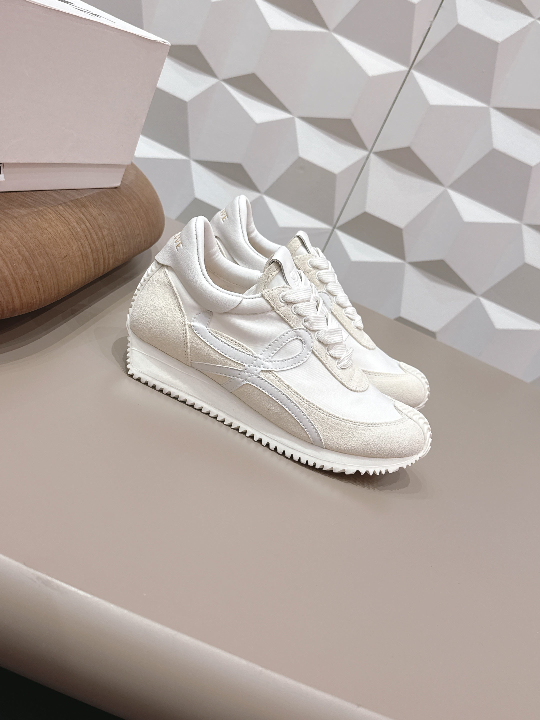 LOEWE 26S FLOW RUNNER SNEAKER IN WHITE SUEDE AND WHITE CALFSKIN