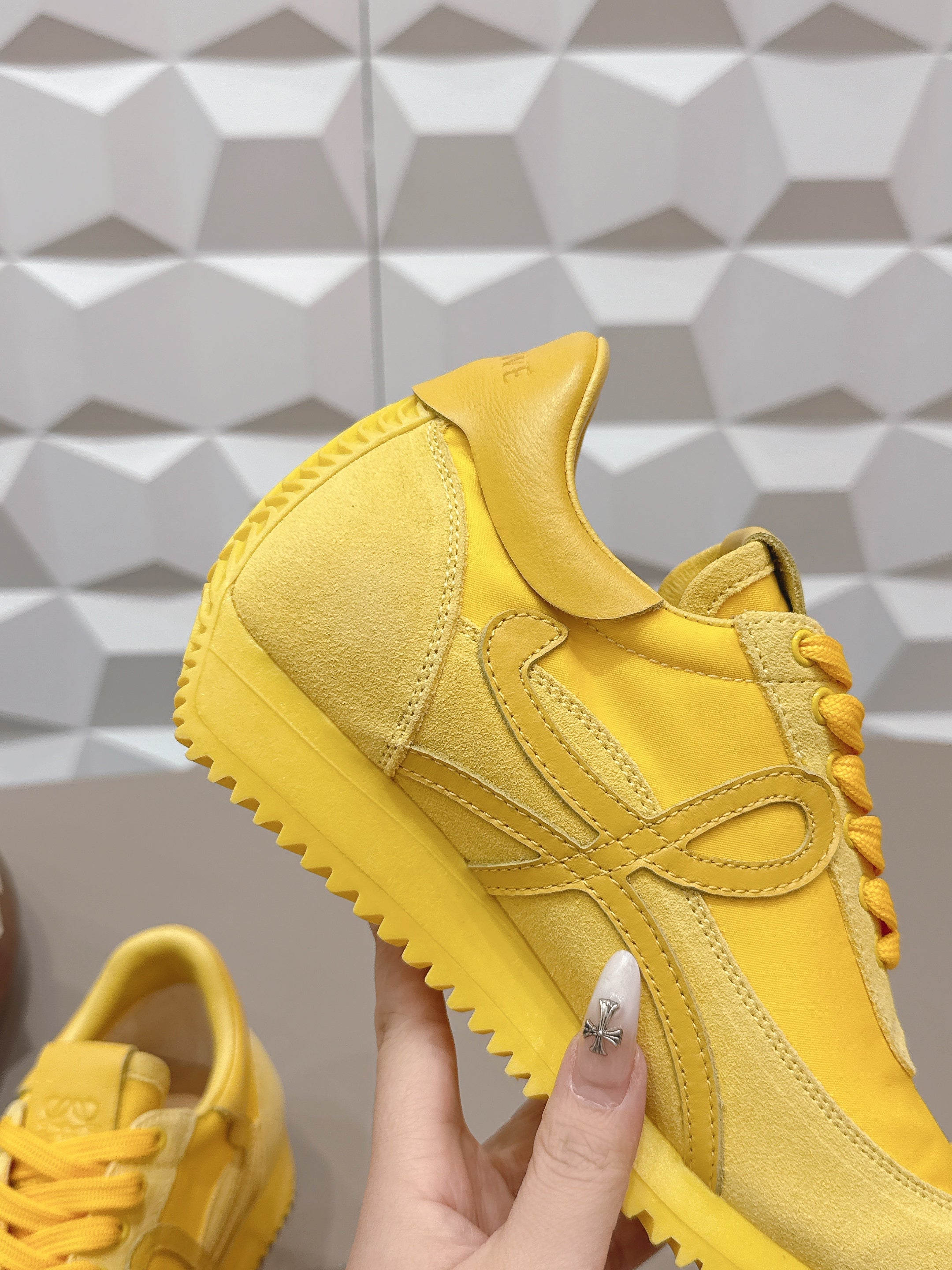 LOEWE 26S FLOW RUNNER SNEAKER IN YELLOW SUEDE AND CALFSKIN
