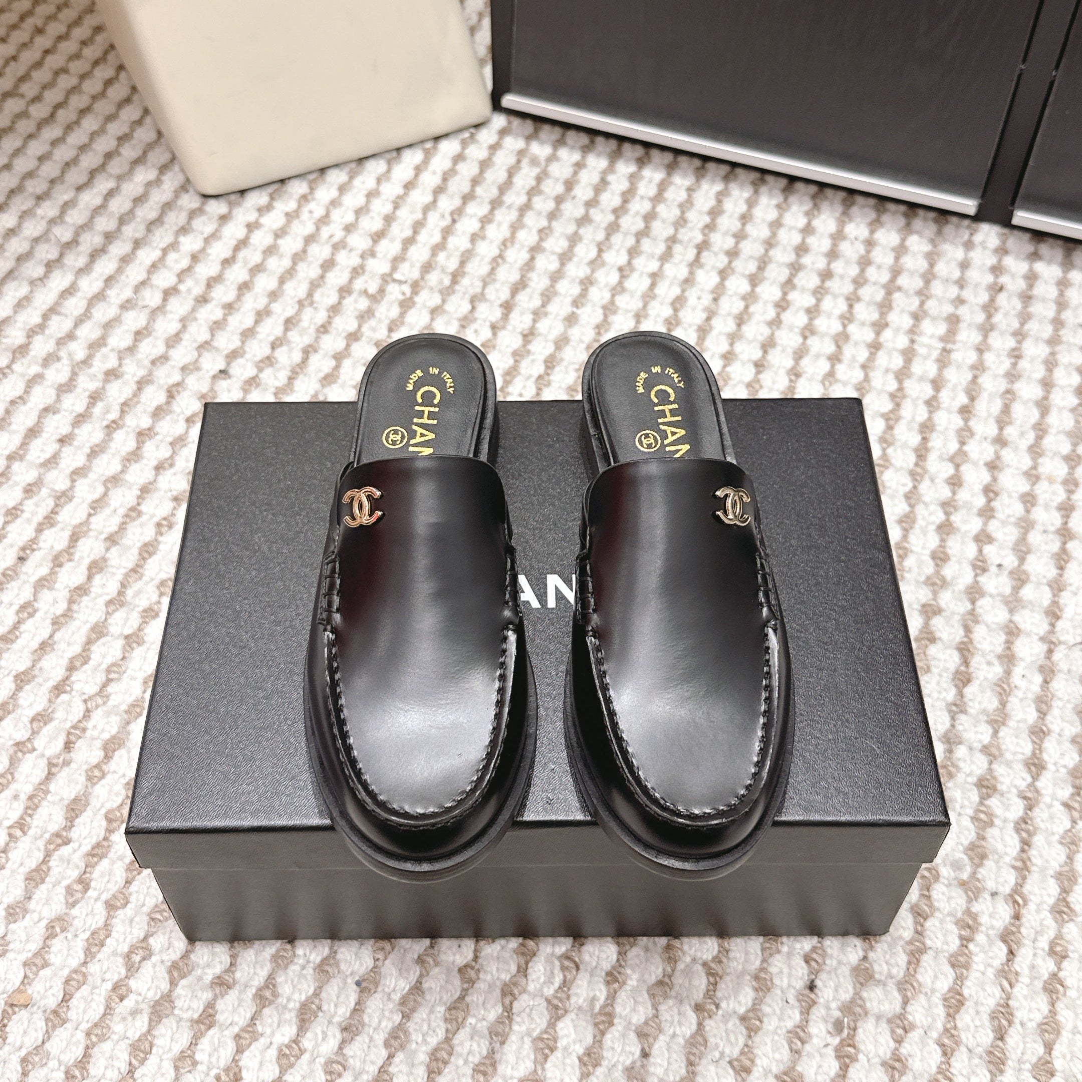 CHANEL 26S LOAFER MULES IN BLACK CALFSKIN