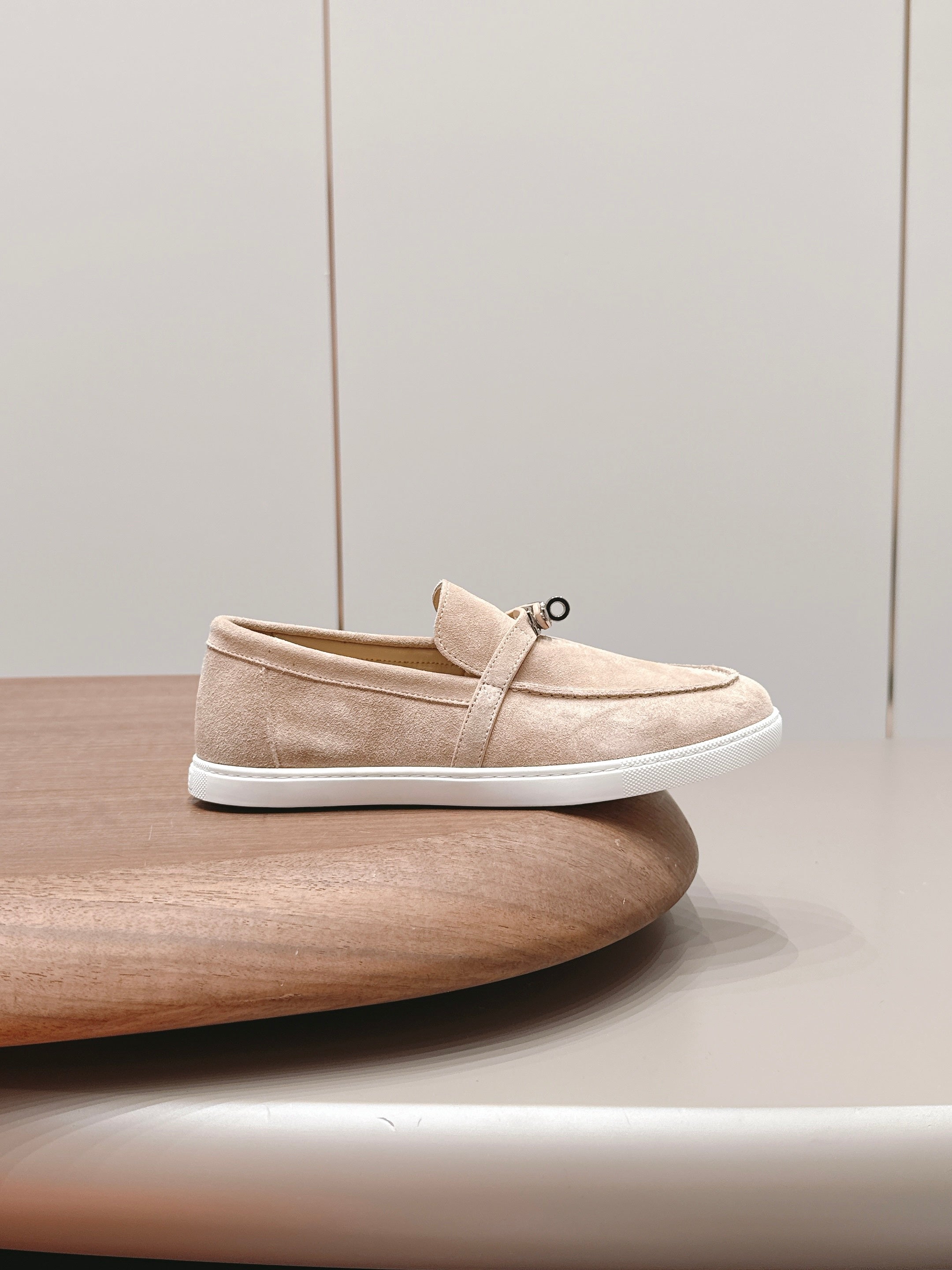 HM 26S KELLY PARIS LOAFERS IN SAND BROWN SUEDE SILVER HARDWARE