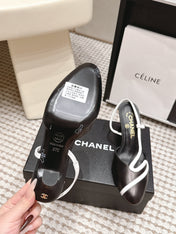 CHANEL 26S HIGH-HEEL SLINGBACKS IN BLACK CALFSKIN WITH WHITE TRIM
