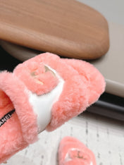 CHANEL 26S SLIDE SANDALS IN LIGHT PINK SHEARLING AND BLACK STRAP