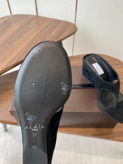 ALAIA WEDGE THONG SANDALS 25S IN BLACK SUEDE