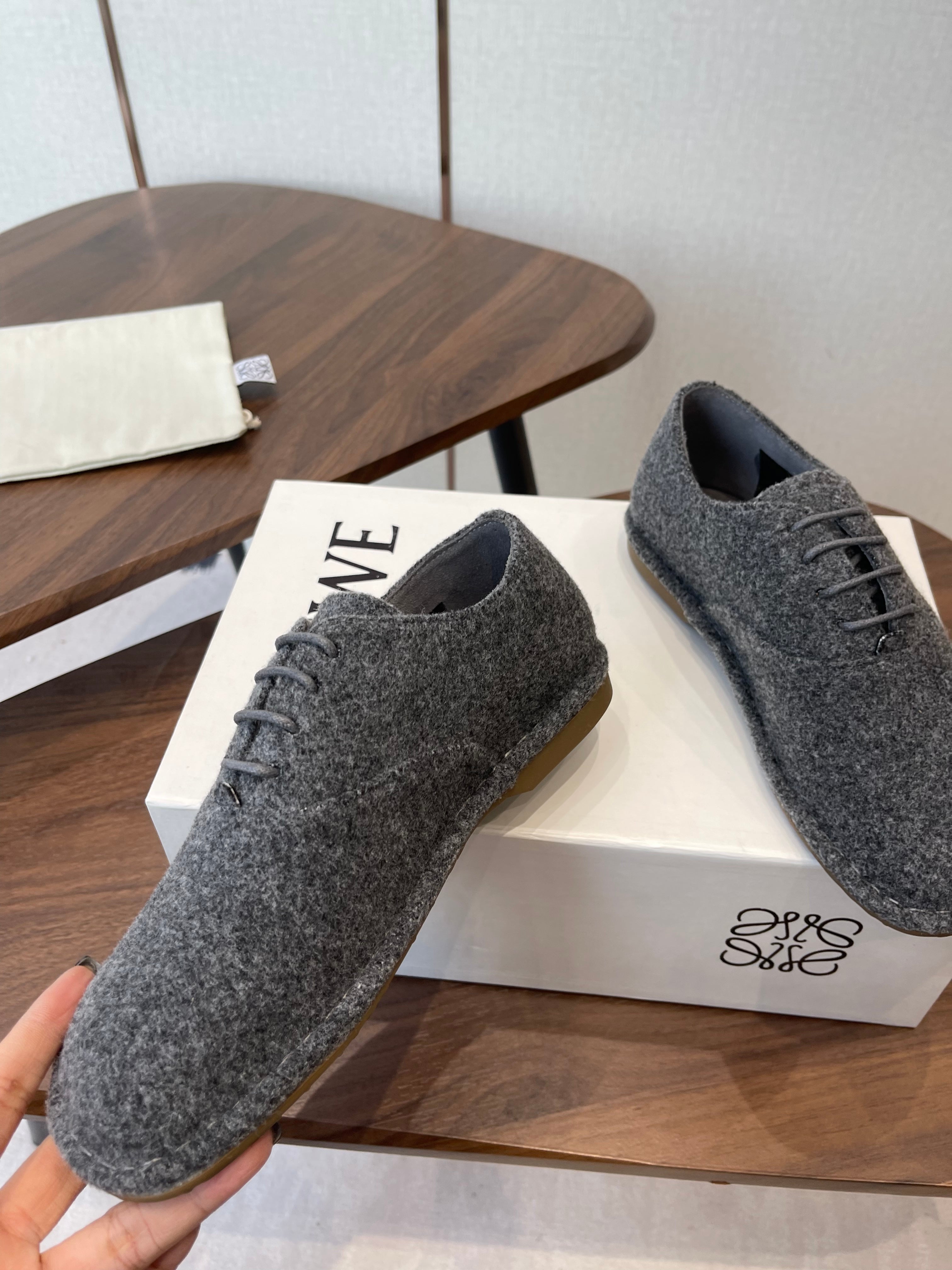 LOEWE 26S FOLIO DERBY SHOES IN DARK GRAY SUEDE