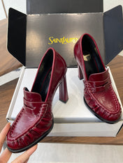 YSL 26S HEELED LOAFERS 100 MM IN DARK RED SHINY CALFSKIN
