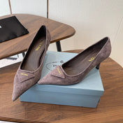 PRADA 26S POINTED TOE HIGH HEELS 75MM IN TAUPE BROWN SUEDE WITH LOGO