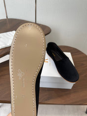 THE ROW 26S BALLET FLATS IN BLACK VELVET