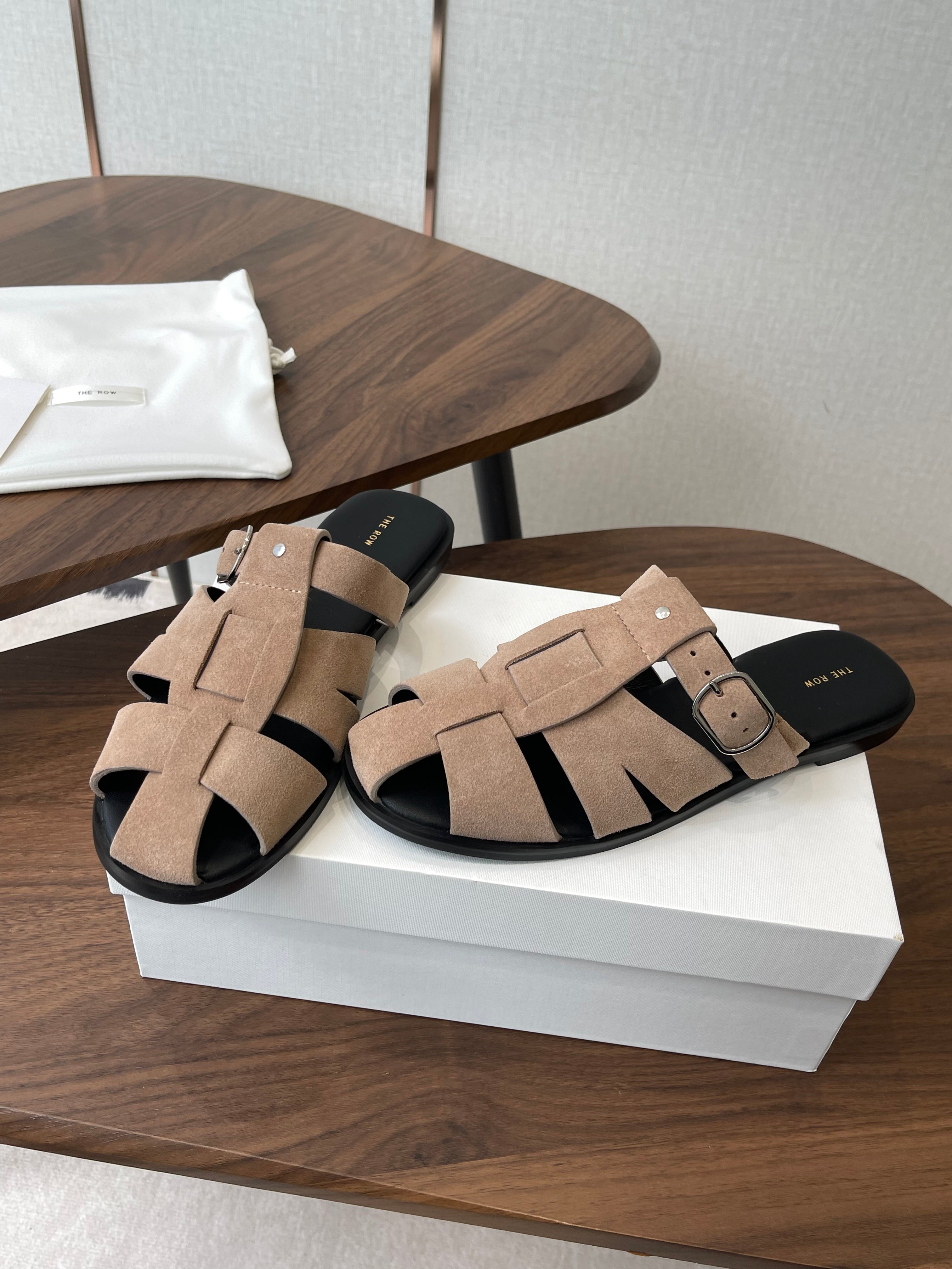 THE ROW 26S GLADIATOR SLIDE SANDALS IN TAUPE BEIGE SUEDE