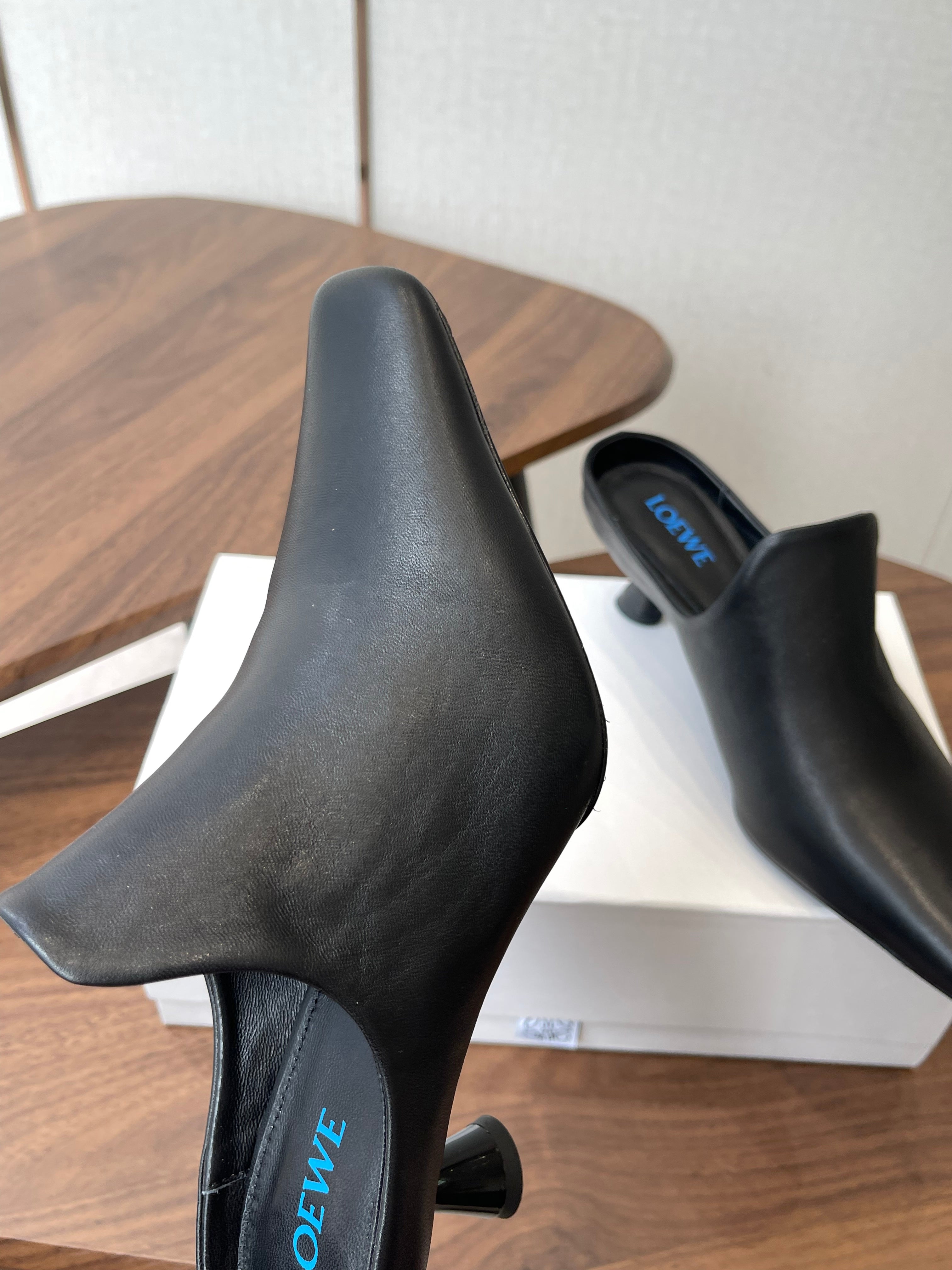 LOEWE 26S EMILY MULE 55MM IN BLACK CALFSKIN