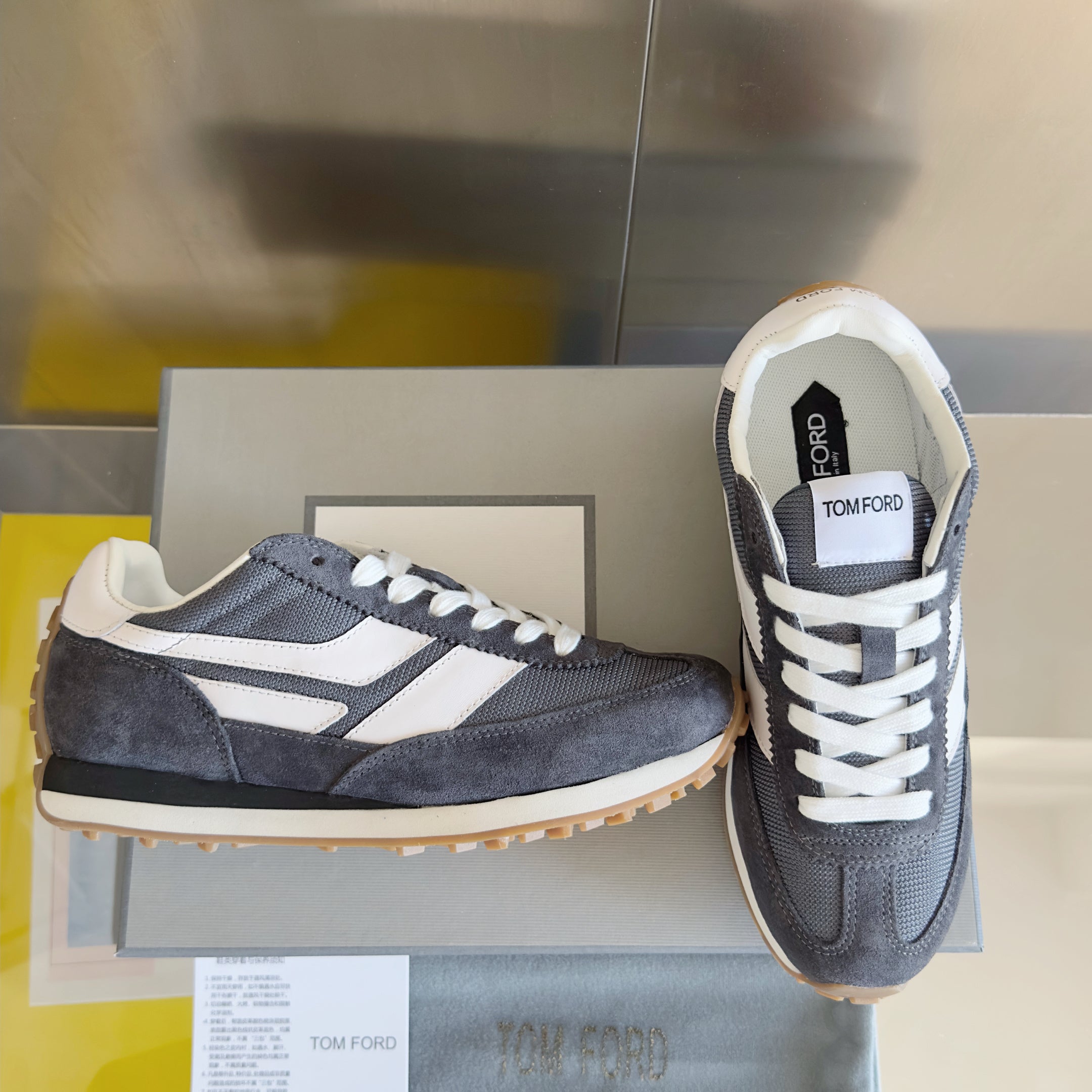 TOM FORD 26S SNEAKERS IN DARK GREY SUEDE