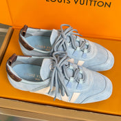 LV 26S SNEAKERINA SNEAKERS IN LIGHT BLUE SUEDE