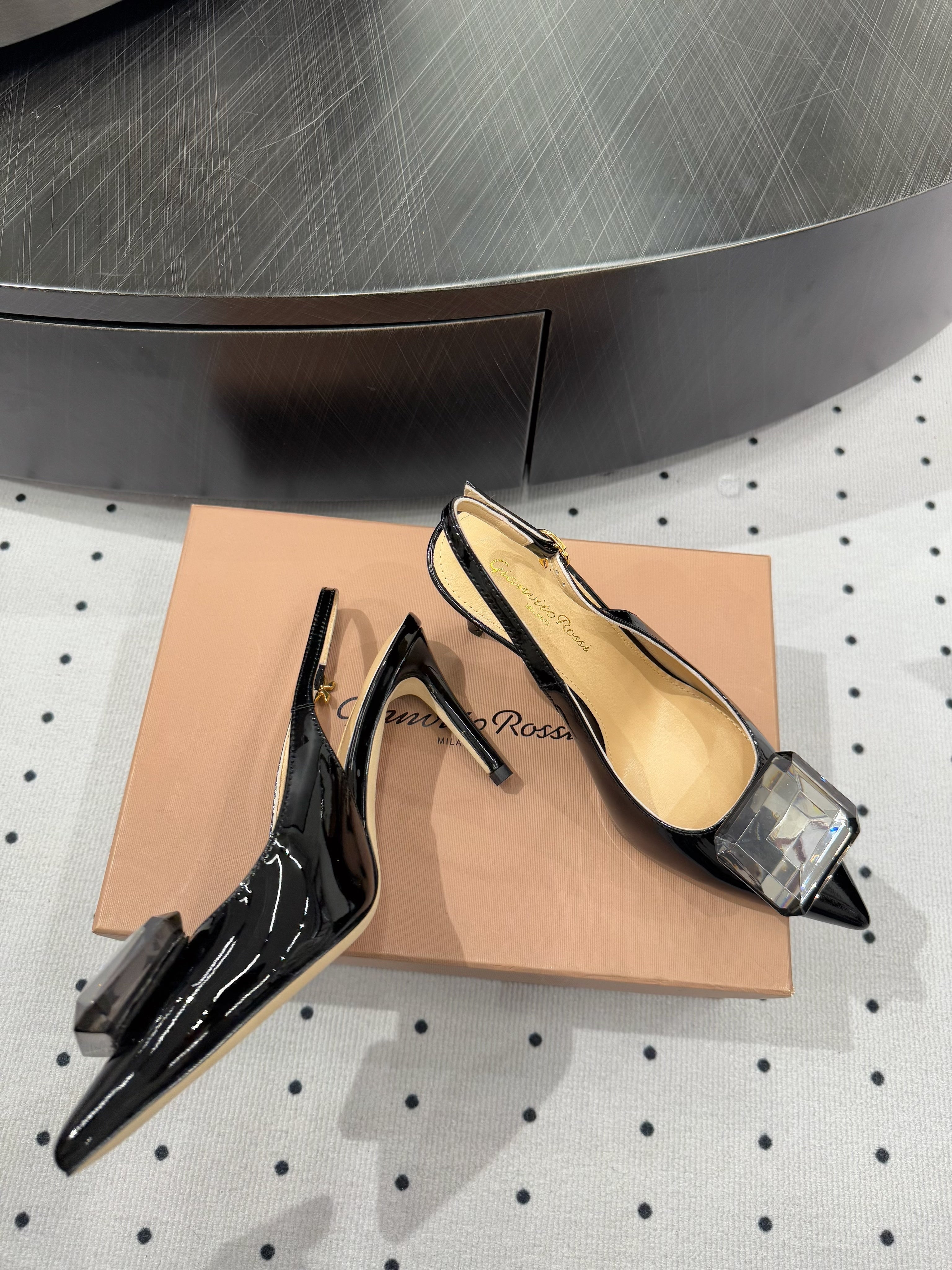 GIANVITO ROSSI 26S HIGH-HEEL SLINGBACKS 85 MM IN BLACK LAMBSKIN