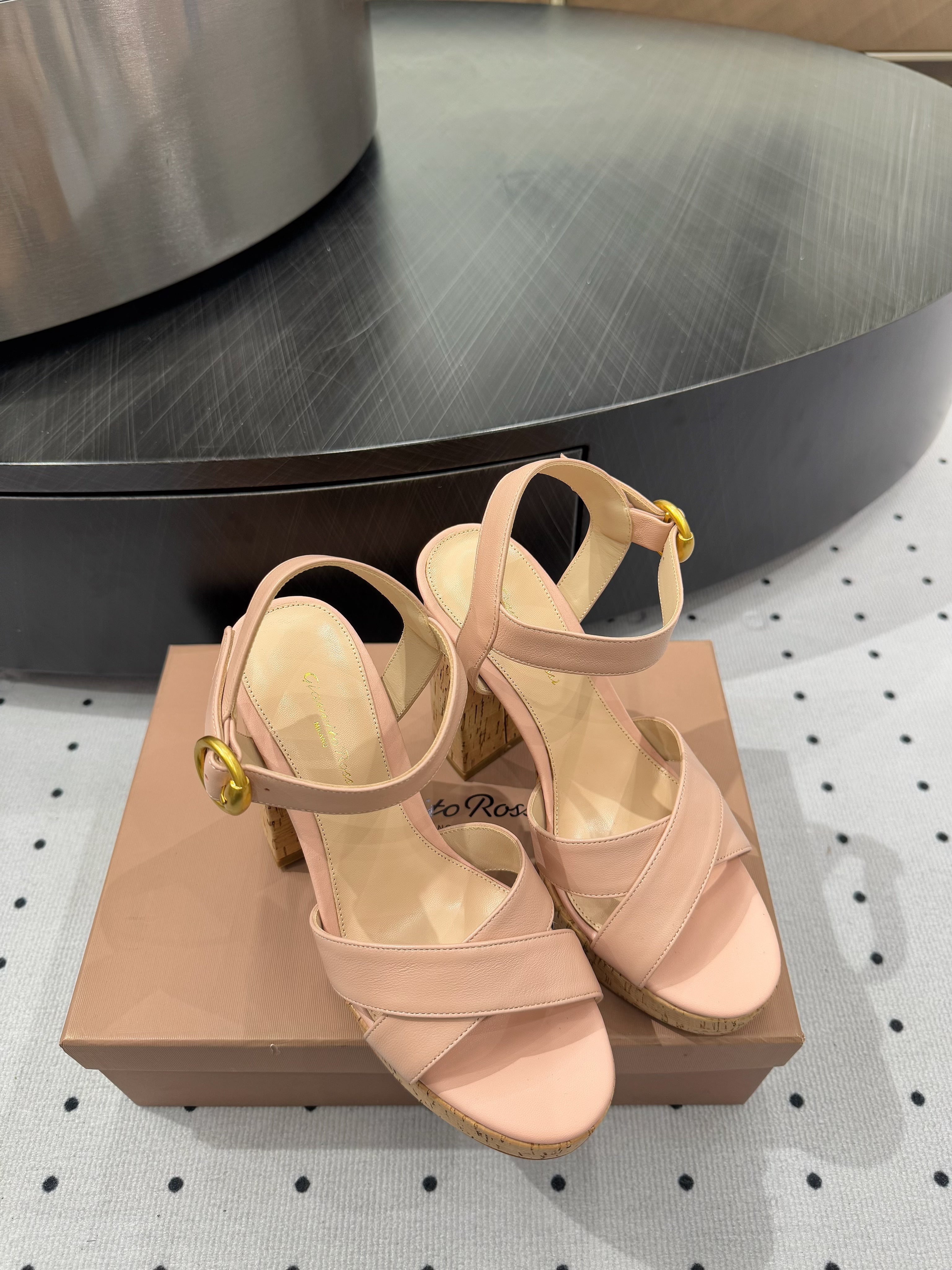 GIANVITO ROSSI 26S CROSS-STRAP SANDALS 115 MM IN NUDE PINK CALFSKIN