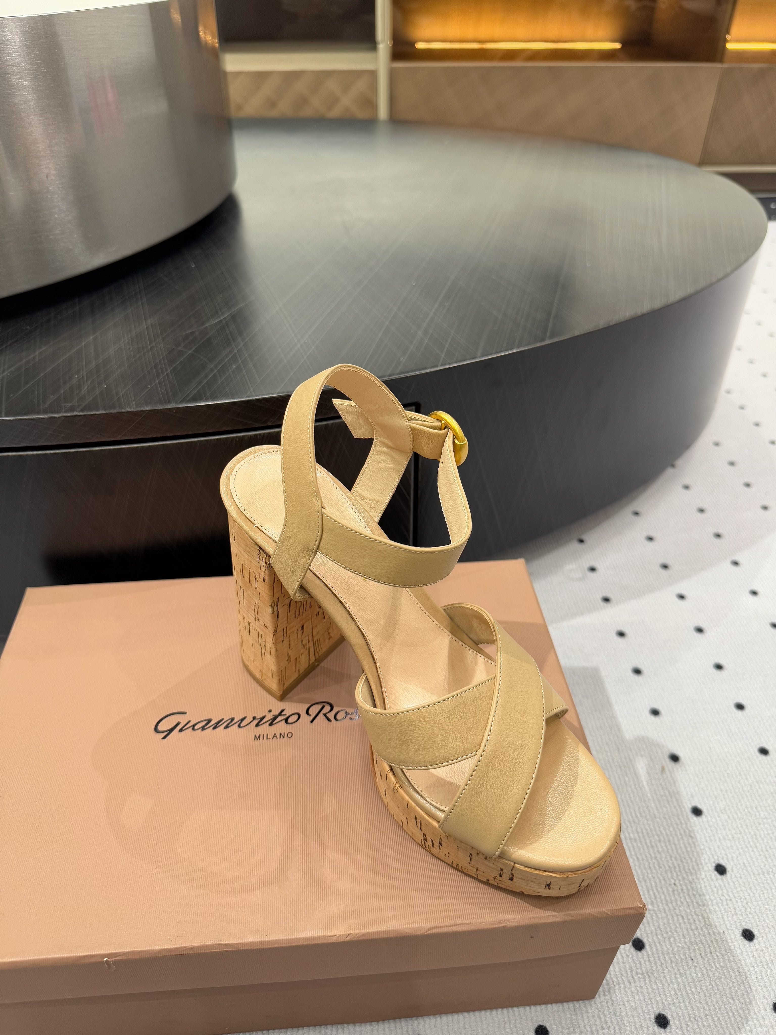 GIANVITO ROSSI 26S CROSS-STRAP SANDALS 115 MM IN BEIGE CALFSKIN