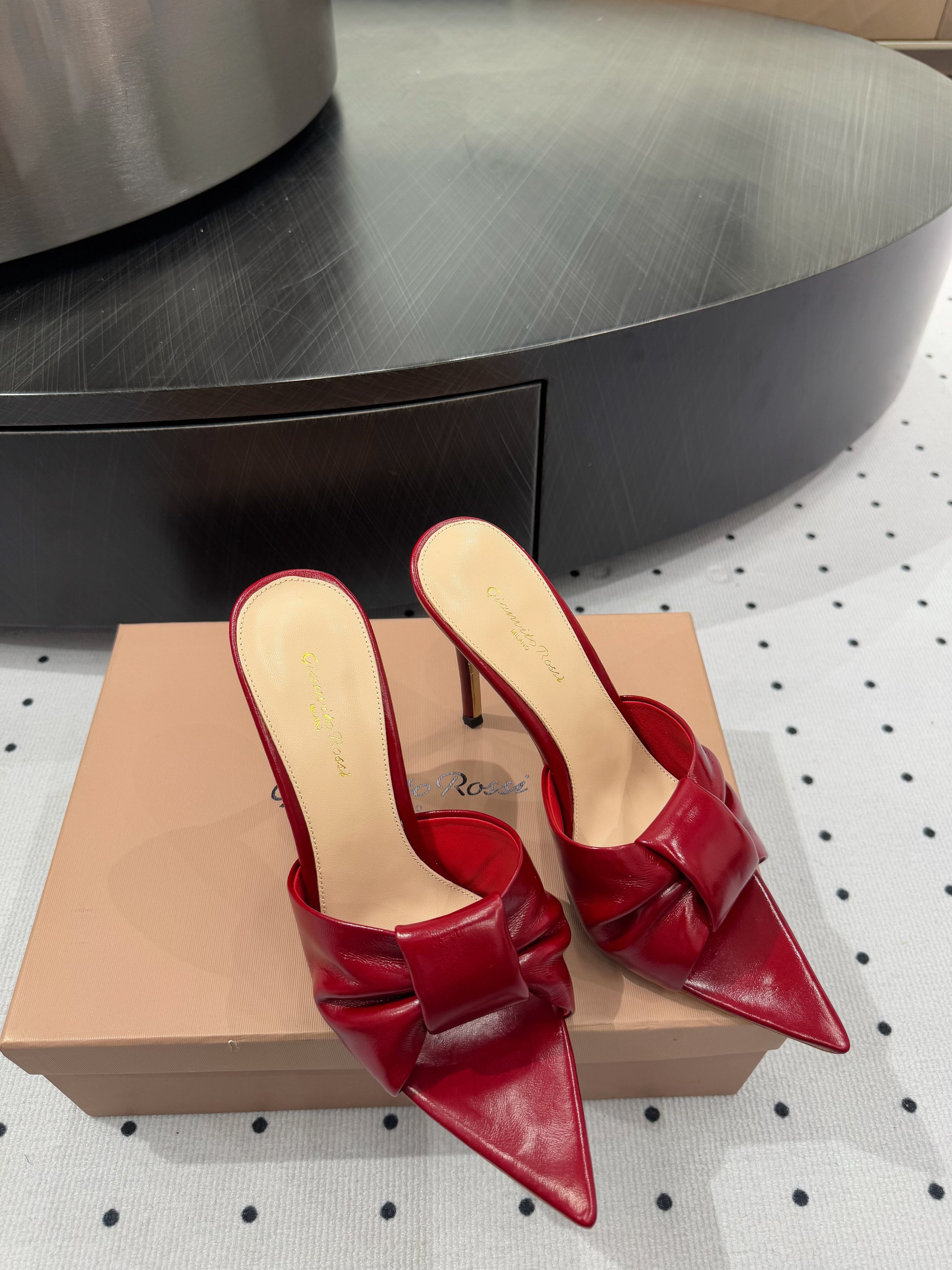 GIANVITO ROSSI 26S KNOTTED STRAP SANDALS 105 MM IN DARK RED LAMBSKIN