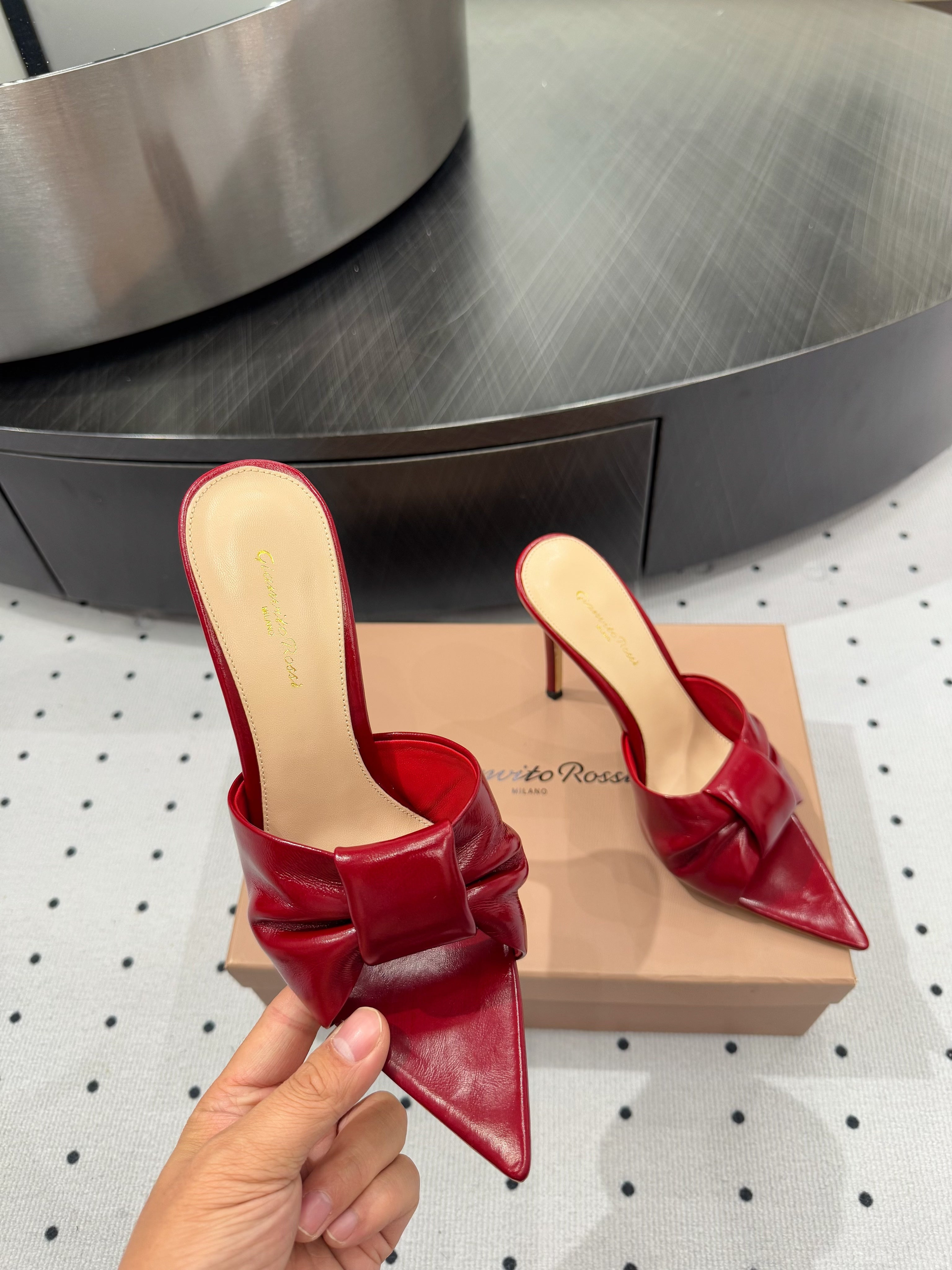 GIANVITO ROSSI 26S KNOTTED STRAP SANDALS 105 MM IN DARK RED LAMBSKIN