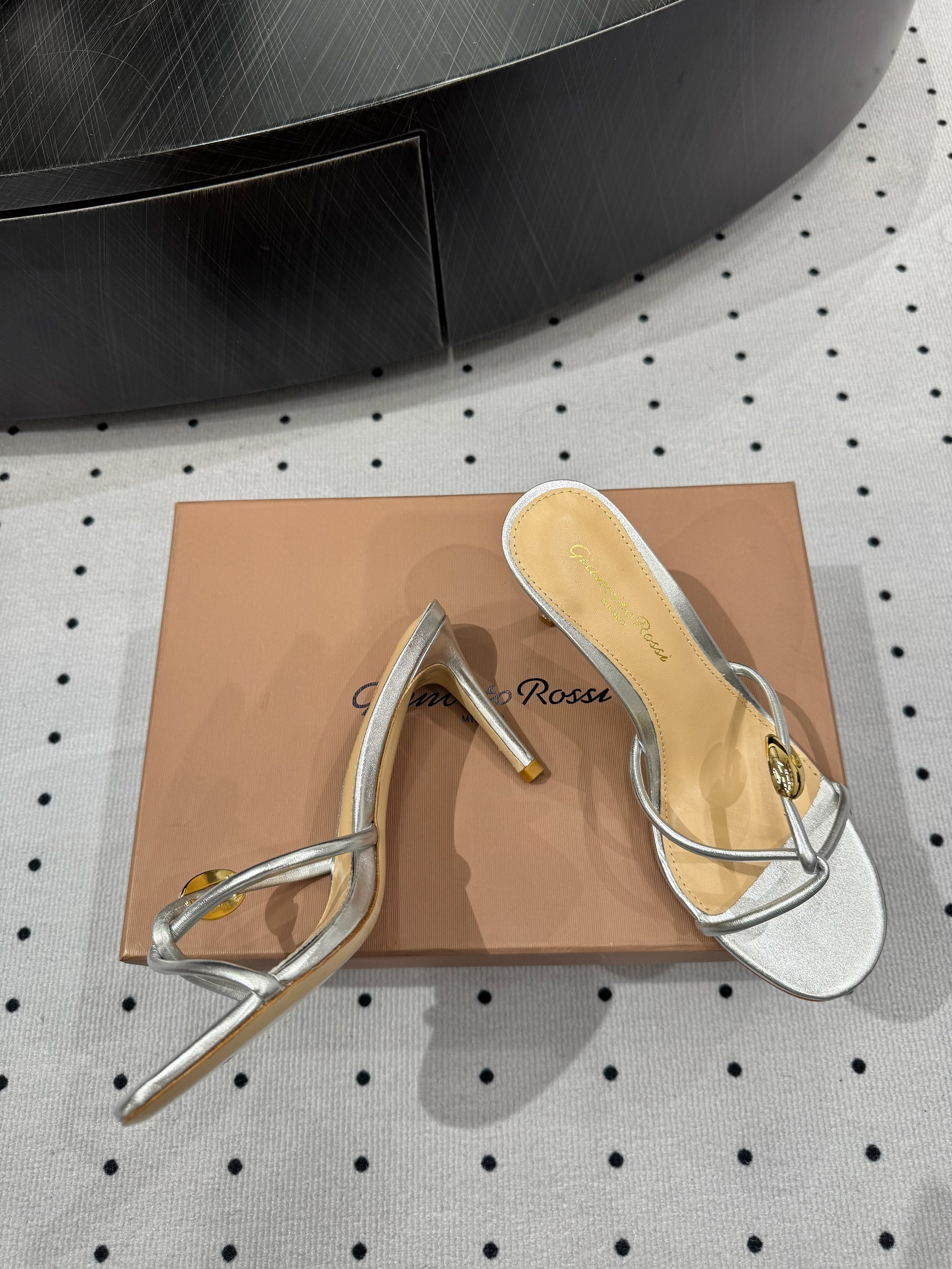 GIANVITO ROSSI 26S STRAPPY HEEL SANDALS 80 MM IN SILVER LAMBSKIN