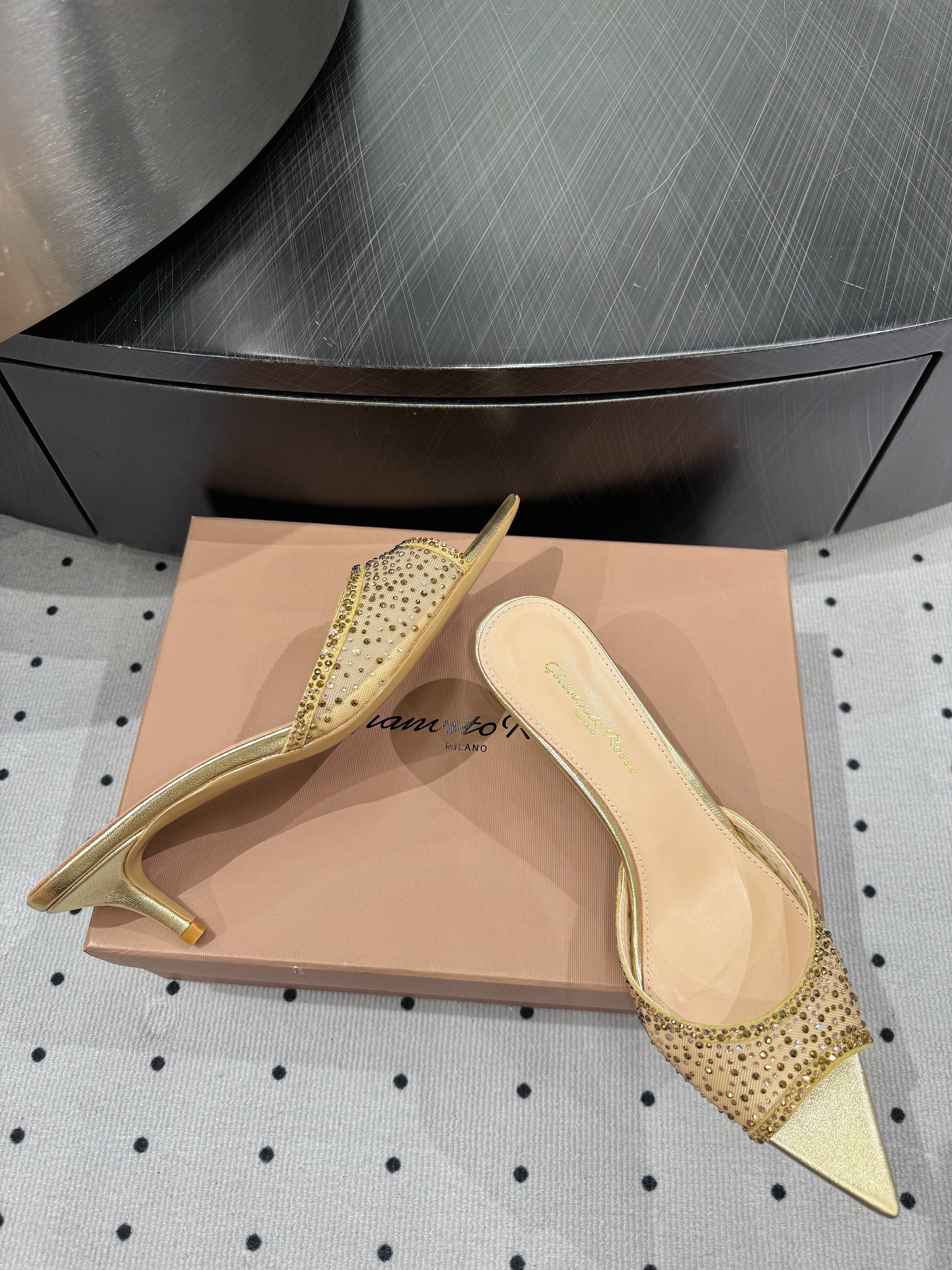 GIANVITO ROSSI 26S HIGH-HEEL SANDALS 55 MM IN METALLIC GOLD LAMBSKIN & CRYSTAL